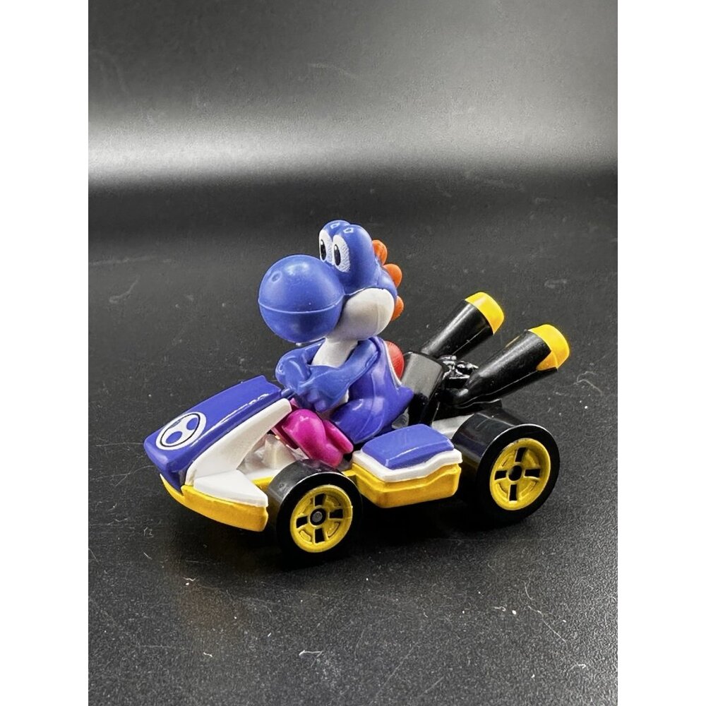 Hot Wheels Mario Kart‎ Blue Purple Yoshi Standard Kart Diecast Toy 2018 Mattel